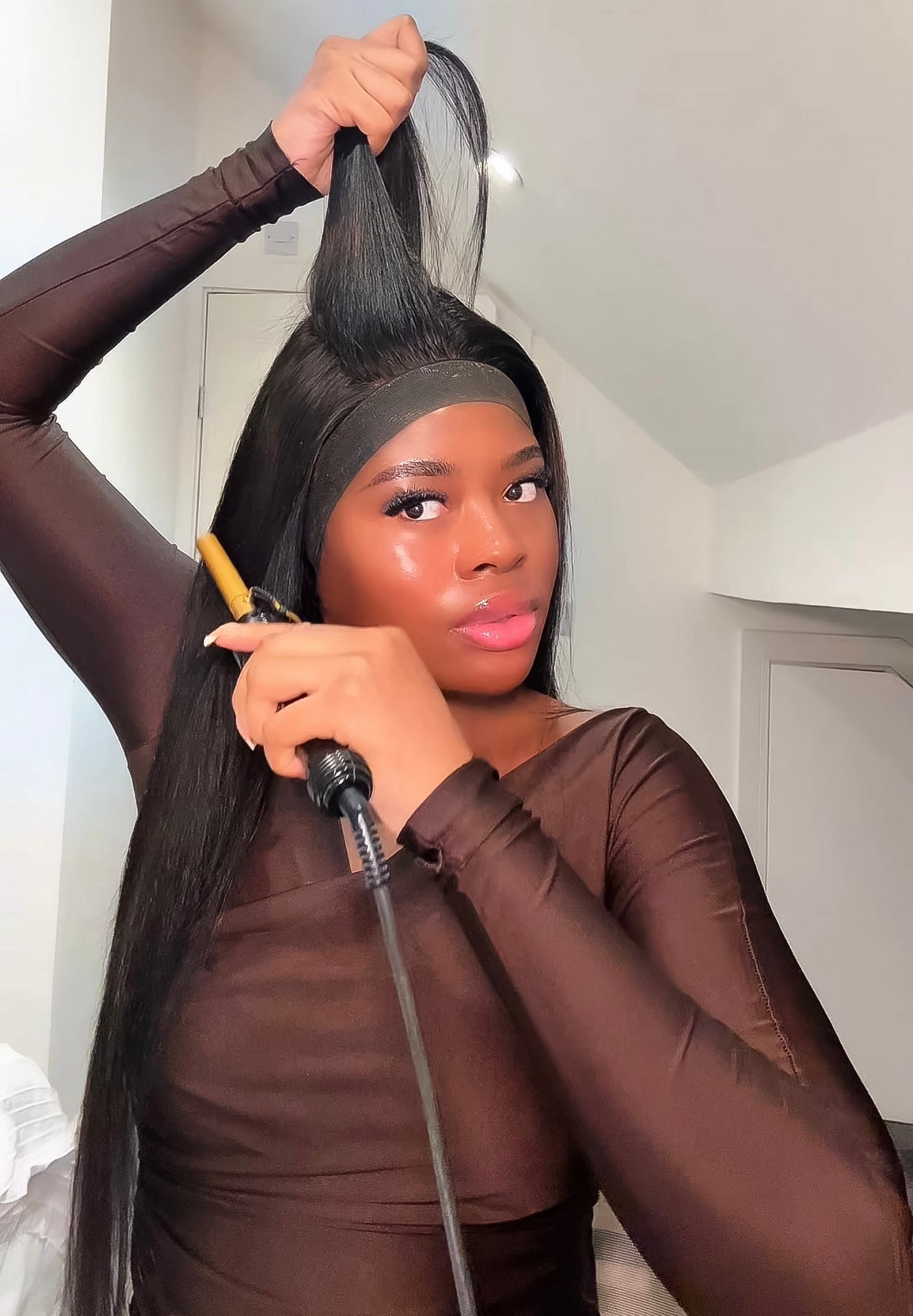 DH Luxury 30" Straight Human Hair Wig - HD Lace Front 13x6 (Natural Black)